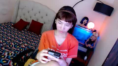 SHANTA FOX  s online show from October 28, 2025, 12:19 pm