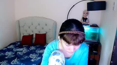 SHANTA FOX  s online show from February 19, 2026, 2:40 am