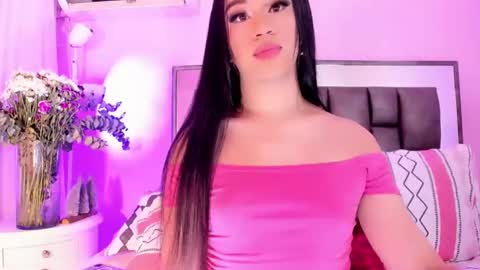 Shantal girls online show from February 8, 2025, 11:01 am