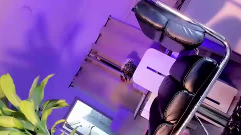 Shantal girls online show from February 18, 2025, 3:42 am