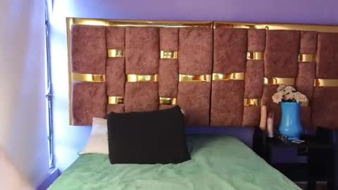 Snapshot of shantall_05 chatting on September 18, 2025, 7:49 pm shantall 05 online show from September 18, 2025, 7:49 pm