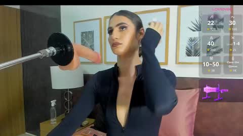 Snapshot of shantall_skinny chatting on October 13, 2025, 3:50 am  Shantall  online show from October 13, 2025, 3:50 am