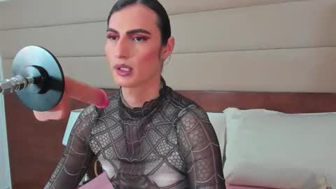 Snapshot of shantall_skinny chatting on October 20, 2025, 3:29 am  Shantall  online show from October 20, 2025, 3:29 am