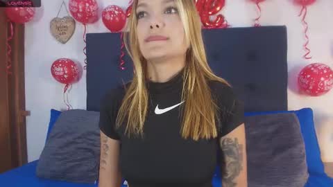 shantallvegga1 online show from February 16, 2026, 12:12 pm