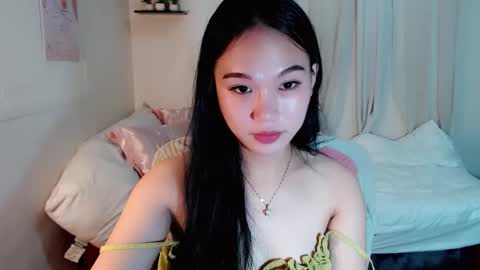 Snapshot of shantel_xx chatting on March 19, 2026, 12:31 pm Shantel online show from March 19, 2026, 12:31 pm