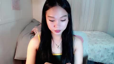 Snapshot of shantel_xx chatting on April 1, 2026, 12:28 pm Shantel online show from April 1, 2026, 12:28 pm