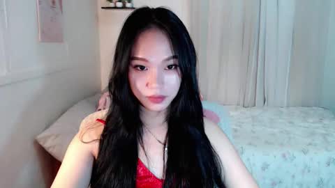Snapshot of shantel_xx chatting on April 5, 2026, 12:35 pm Shantel online show from April 5, 2026, 12:35 pm