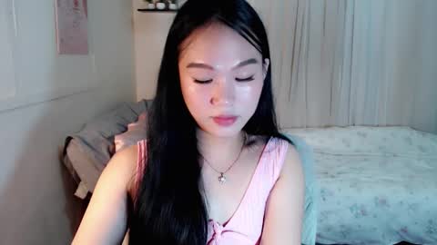 Snapshot of shantel_xx chatting on April 14, 2026, 12:33 pm Shantel online show from April 14, 2026, 12:33 pm