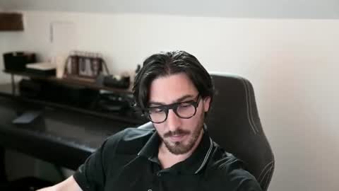 frenchy boy online show from June 12, 2026, 5:23 pm