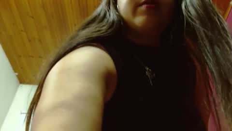 Snapshot of shara_beauty chatting on May 16, 2026, 11:03 pm shara_beauty online show from May 16, 2026, 11:03 pm