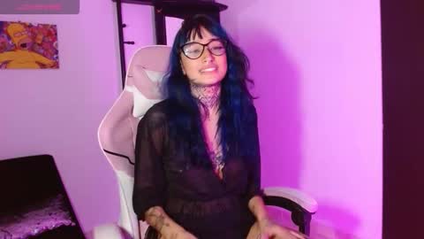 Snapshot of sharaross1 chatting on November 20, 2025, 4:45 am sharaross1 online show from November 20, 2025, 4:45 am