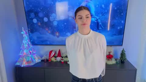 Holly online show from February 1, 2026, 7:29 am