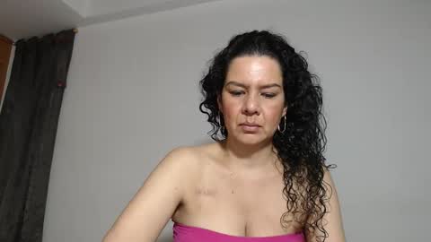 Snapshot of sharickleon11 chatting on September 20, 2025, 12:33 am sharickleon11 online show from September 20, 2025, 12:33 am