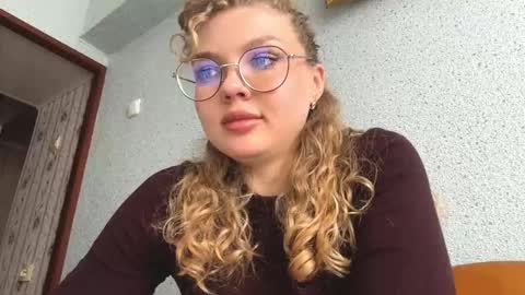 Lola online show from March 26, 2026, 11:38 am