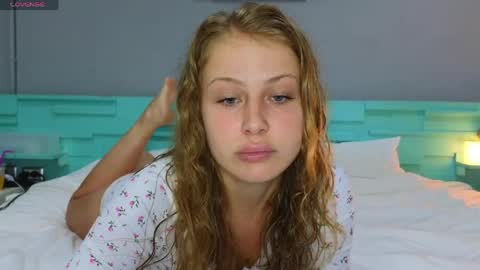 Sharleen online show from April 6, 2026, 12:39 pm