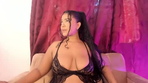 Sharlot online show from May 4, 2026, 3:52 pm