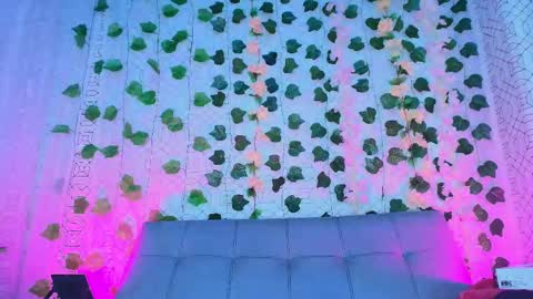 Sharlott online show from October 1, 2025, 3:01 am