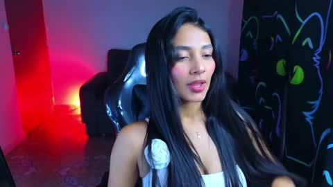 Snapshot of sharlott_pamela chatting on April 8, 2026, 3:50 am Pamela online show from April 8, 2026, 3:50 am