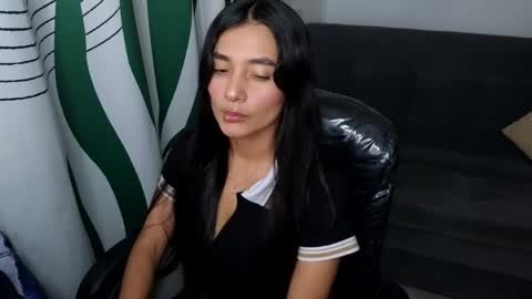 Snapshot of sharlott_pamela chatting on April 29, 2026, 2:15 am Pamela online show from April 29, 2026, 2:15 am