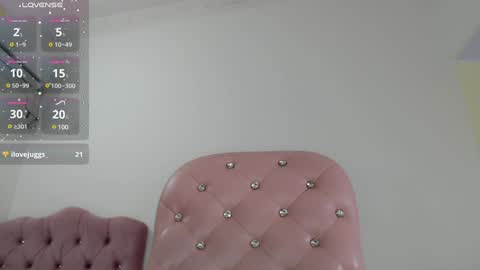 Snapshot of sharlotte_mom chatting on December 13, 2024, 11:39 pm sharlotte online show from December 13, 2024, 11:39 pm