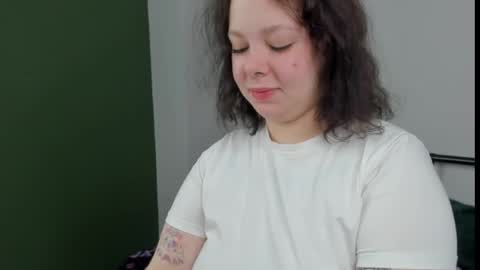 Snapshot of sharon_coxxx chatting on May 29, 2026, 1:03 am Sharon online show from May 29, 2026, 1:03 am