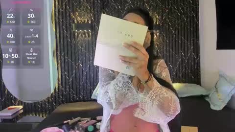 Snapshot of sharonttaylor chatting on October 27, 2025, 8:46 pm SHARON TAYLOR online show from October 27, 2025, 8:46 pm