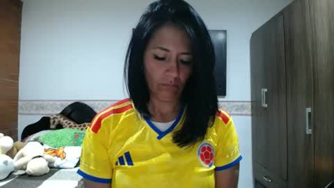 Snapshot of sharoon__cherry_ chatting on June 17, 2026, 10:39 am sharon online show from June 17, 2026, 10:39 am