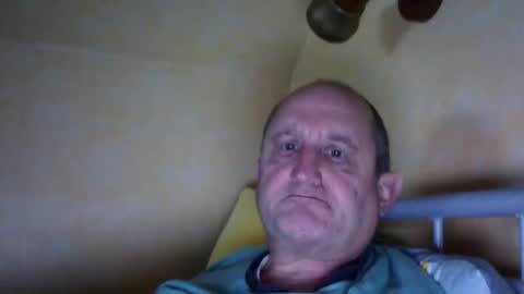 Snapshot of sharpshoder chatting on January 10, 2025, 7:43 pm Peter online show from January 10, 2025, 7:43 pm