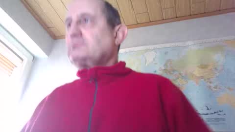 Snapshot of sharpshoder chatting on December 4, 2025, 11:52 am Peter online show from December 4, 2025, 11:52 am