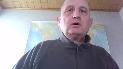 Snapshot of sharpshoder chatting on January 18, 2026, 11:47 am Peter online show from January 18, 2026, 11:47 am