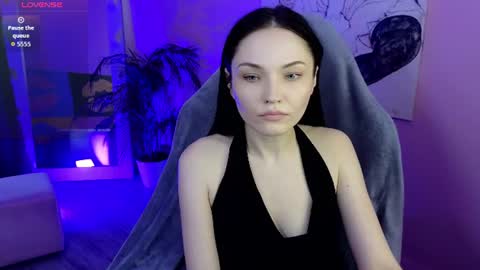 Snapshot of sharpsilence chatting on July 7, 2026, 7:23 am Mistress Silence online show from July 7, 2026, 7:23 am