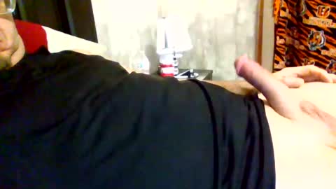 shaun_hatcher31 online show from November 6, 2025, 11:33 am