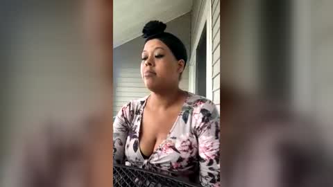 shawnicedeshai15 online show from June 24, 2026, 11:37 pm