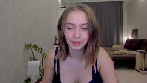 Snapshot of shawty__mariaa chatting on October 16, 2025, 2:18 pm shawty__mariaa online show from October 16, 2025, 2:18 pm