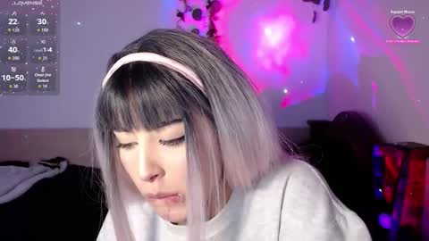 Shayla 3 online show from September 15, 2025, 8:09 pm