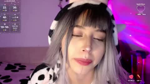 Shayla 3 online show from October 13, 2025, 8:09 pm