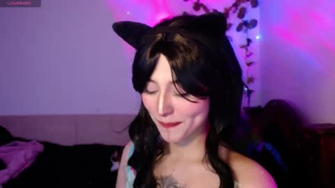 Shayla 3 online show from October 30, 2025, 7:47 pm