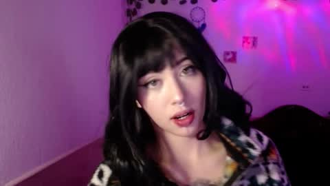 Shayla 3 online show from December 15, 2025, 11:14 am