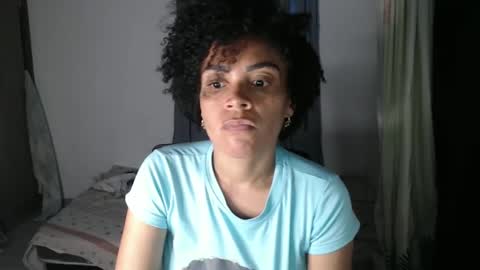 Snapshot of shayna_cute chatting on December 15, 2024, 10:47 pm Shayna online show from December 15, 2024, 10:47 pm