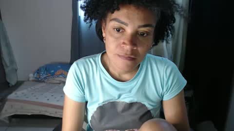 Snapshot of shayna_cute chatting on December 16, 2024, 4:38 pm Shayna online show from December 16, 2024, 4:38 pm