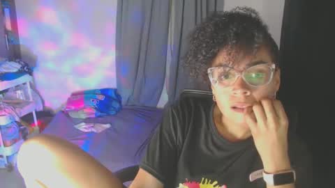 Snapshot of shayna_cute chatting on February 8, 2025, 4:14 am Shayna online show from February 8, 2025, 4:14 am