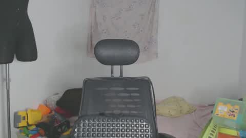 Shayna online show from November 16, 2025, 1:44 am