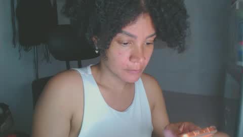 Snapshot of shayna_cute chatting on May 10, 2026, 1:00 am Shayna online show from May 10, 2026, 1:00 am