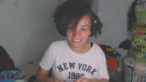 Snapshot of shayna_cute chatting on May 15, 2026, 3:02 am Shayna online show from May 15, 2026, 3:02 am