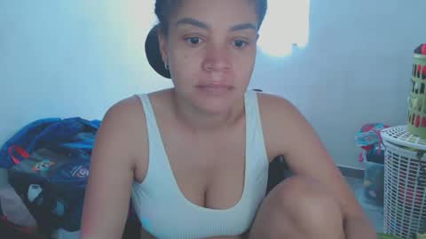 Snapshot of shayna_cute chatting on June 6, 2026, 3:50 pm Shayna online show from June 6, 2026, 3:50 pm