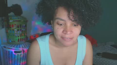 Snapshot of shayna_cute chatting on June 16, 2026, 12:13 am Shayna online show from June 16, 2026, 12:13 am
