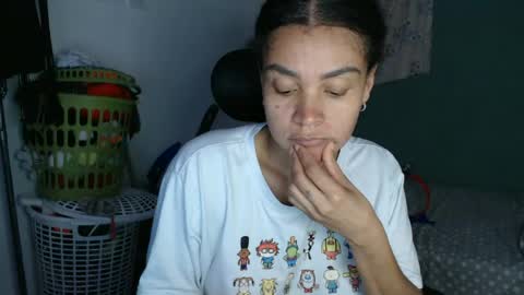 Snapshot of shayna_cute chatting on June 28, 2026, 2:17 am Shayna online show from June 28, 2026, 2:17 am