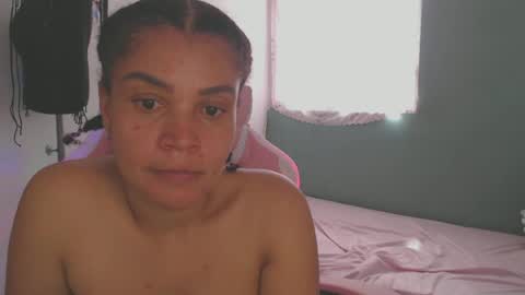 Snapshot of shayna_cute chatting on July 16, 2026, 7:42 pm Shayna online show from July 16, 2026, 7:42 pm