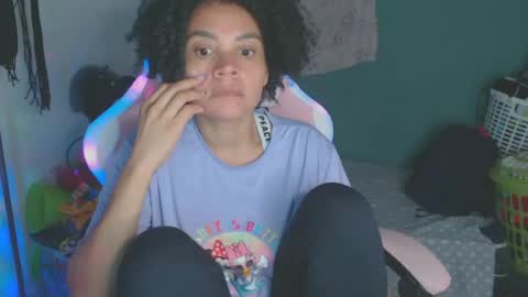 Snapshot of shayna_cute chatting on August 7, 2026, 4:25 am Shayna online show from August 7, 2026, 4:25 am