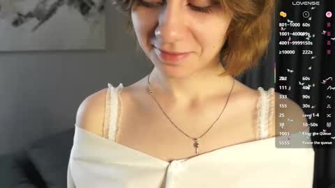 Shayna online show from September 8, 2025, 7:02 pm